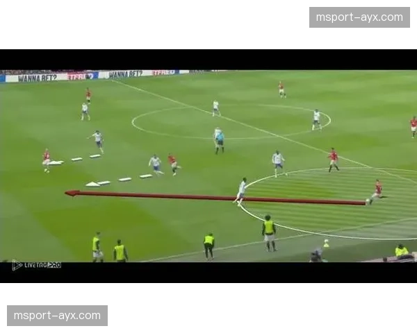 曼联B费冲击助攻纪录 中场组织核心位置稳固